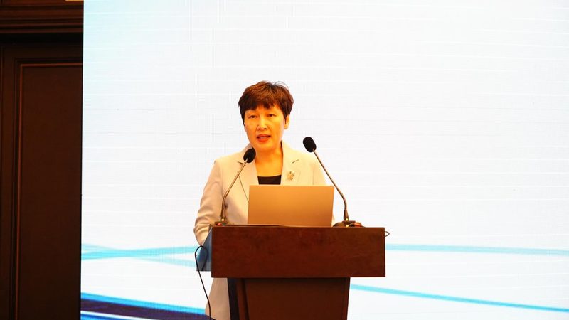 小餐饮营业执照代办需要法人到场吗